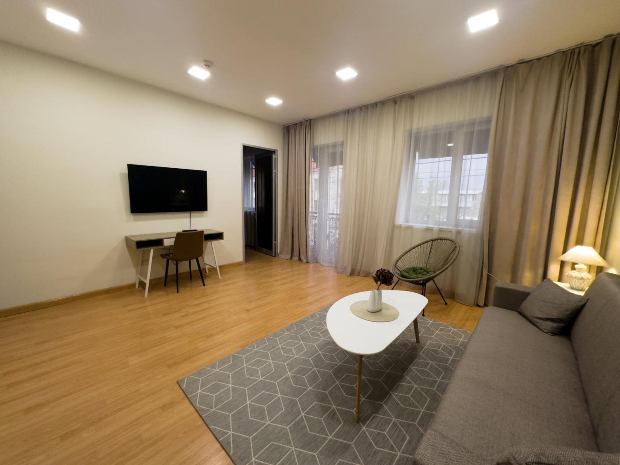 יירבאן Rest Apartments By Nava Hotel מראה חיצוני תמונה